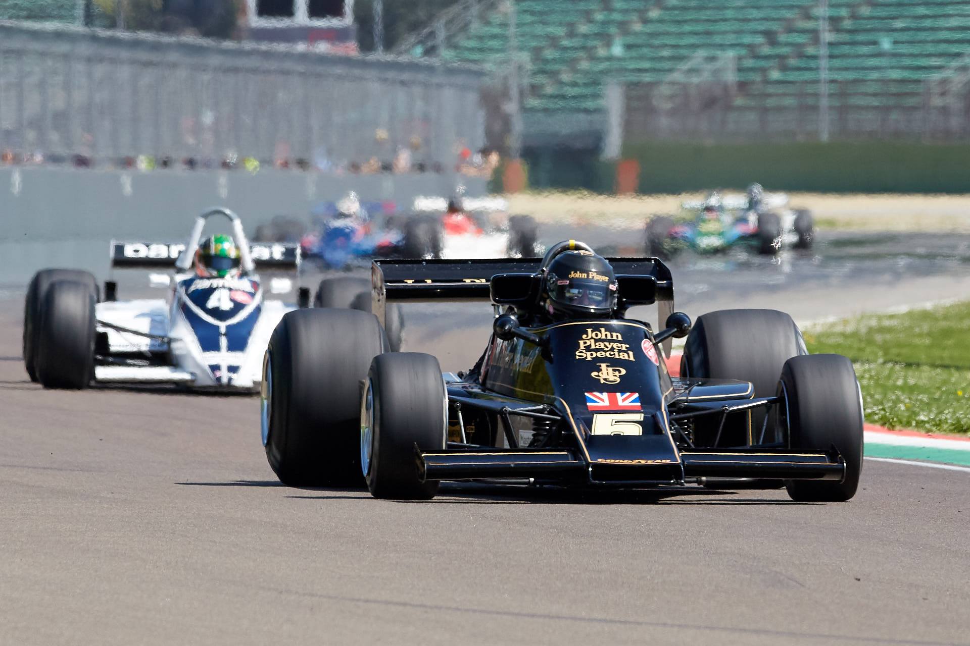 Greg Thornton is FIA Historic F1 Champion