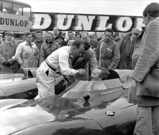 Stirling Moss Image 02 RB 806 Oulton 16-4-56.jpg